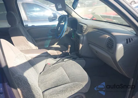 2002 Chevrolet Trailblazer Ls z USA, uszkodzony, nr VIN 1GNDS13S922507783